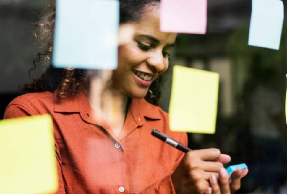 Módszereket és ötleteket kapsz, hogy a lehető legtöbbet  ki hozd magadból. Ezek segítségével, ki tudod majd bontakoztatni mindazt, ami már megvan benned, csak eddig nem merted használni. 